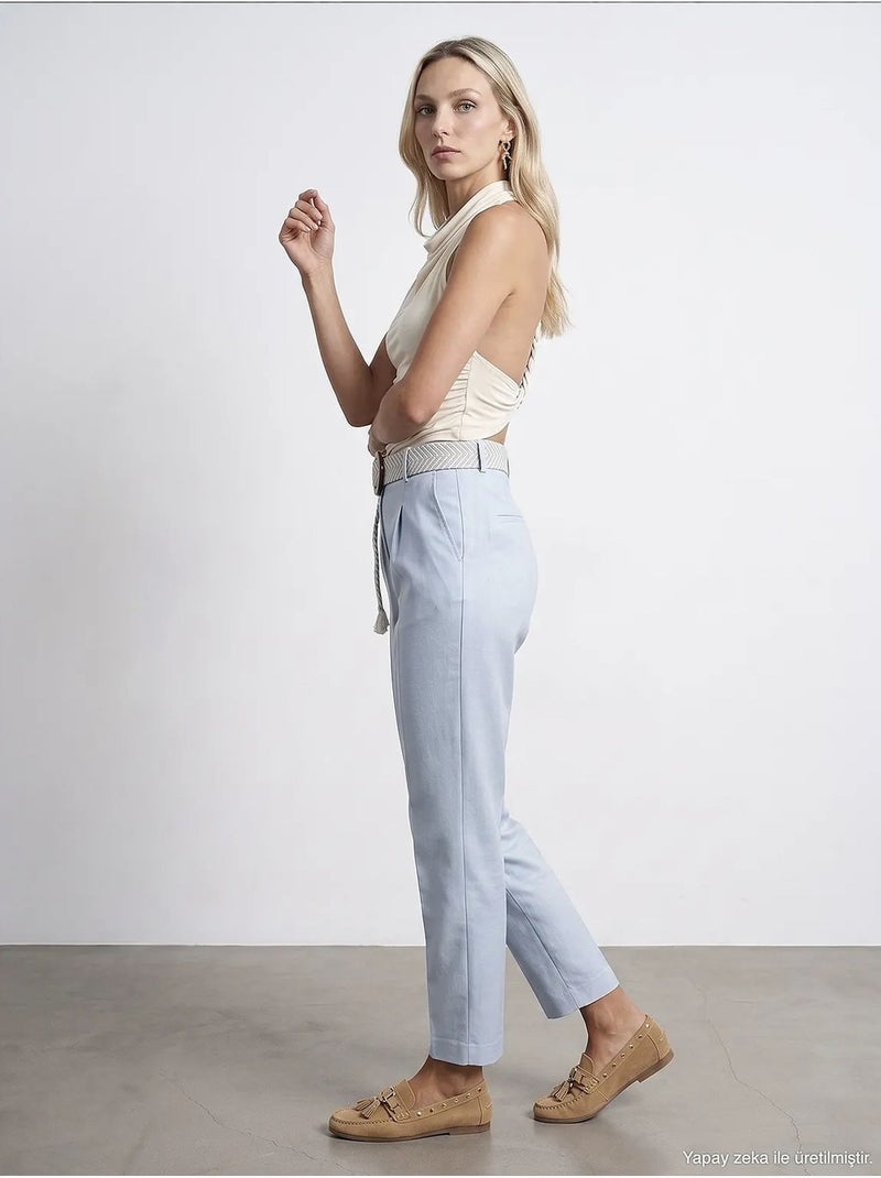 Pantalones de crepé de pierna recta con pinzas dilvin Azul pastel - Kiabi
