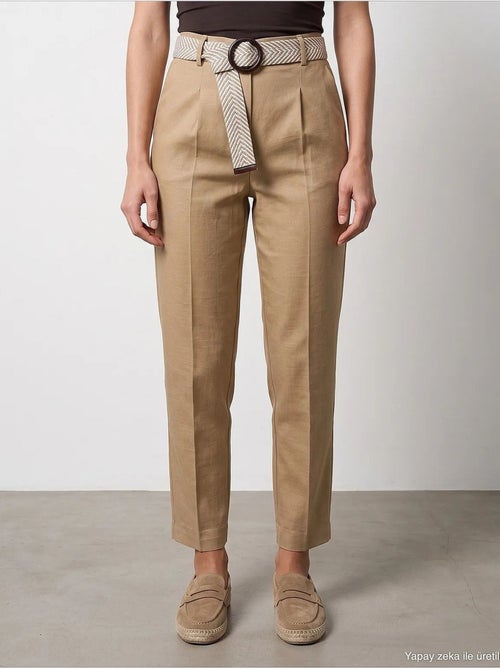 Pantalones de crepé de pierna recta con pinzas dilvin - Kiabi Pantalones de crepé de pierna recta con pinzas dilvin - Kiabi