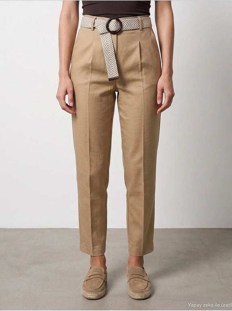 Pantalones de crepé de pierna recta con pinzas dilvin Greige - Kiabi