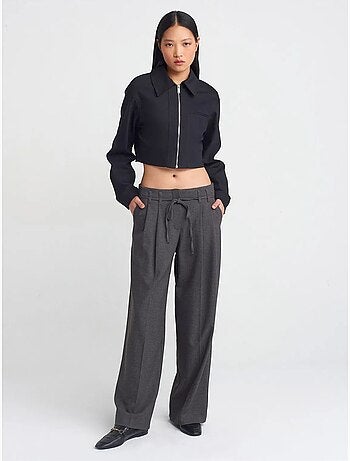 Pantalones de crepé plisados de pernera ancha dilvin