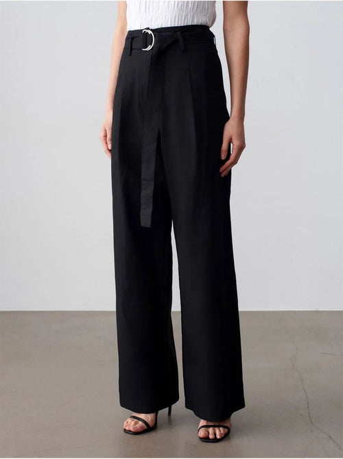 Pantalones de mezcla de lino de pernera ancha con cinturón dilvin - Kiabi Pantalones de mezcla de lino de pernera ancha con cinturón dilvin - Kiabi