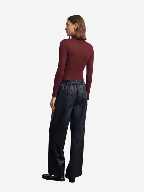 Pantalones de mujer de pernera ancha de polipiel dilvin - Kiabi Pantalones de mujer de pernera ancha de polipiel dilvin - Kiabi
