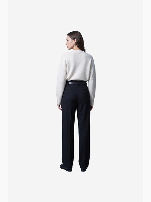 Pantalones de mujer de pierna recta dilvin - Kiabi Pantalones de mujer de pierna recta dilvin - Kiabi