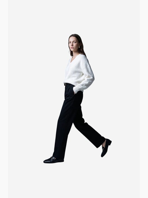 Pantalones de mujer de pierna recta dilvin - Kiabi Pantalones de mujer de pierna recta dilvin - Kiabi