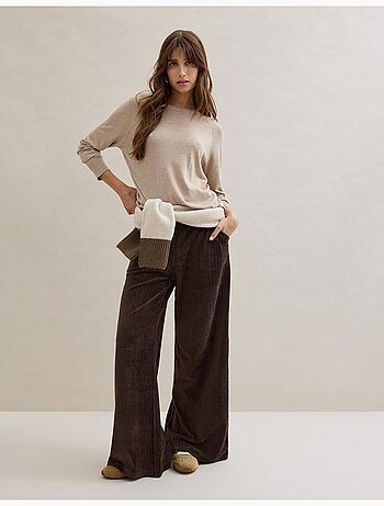 Pantalones de pana, MO Fashion