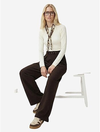 Pantalones de pernera ancha con pinzas y cinturón istanbul