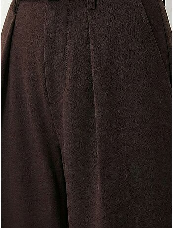Pantalones de pernera ancha con pinzas y cinturón istanbul