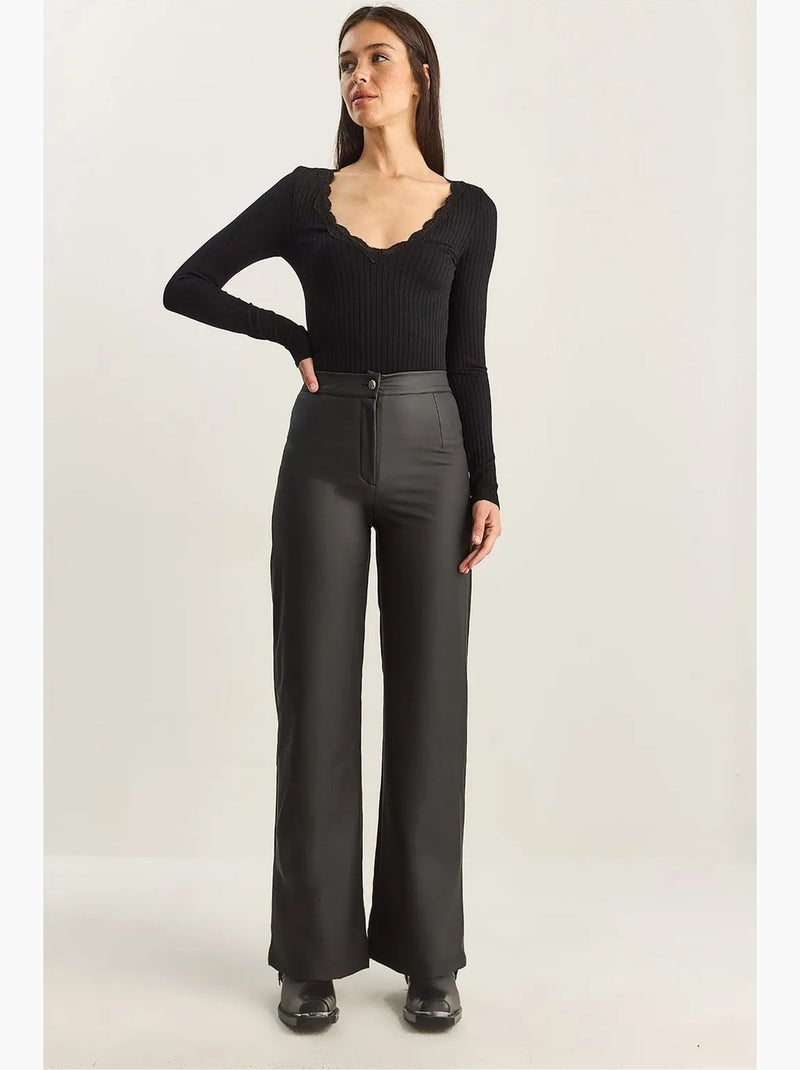 Pantalones de piel sintética con cintura alta y pierna ancha lucci Negro - Kiabi