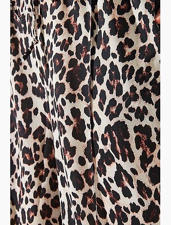 Pantalones de pierna ancha con estampado de leopardo y cintura alta lucci