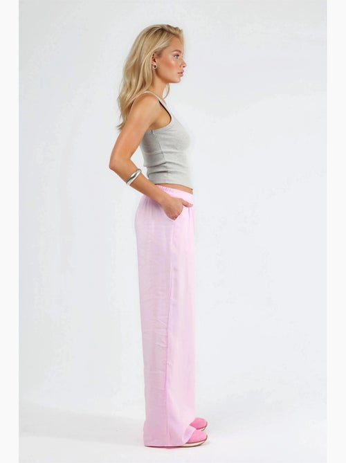 Pantalones de pierna ancha con pinzas busem - Kiabi Pantalones de pierna ancha con pinzas busem - Kiabi