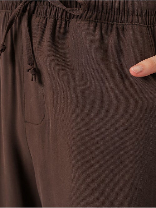 Pantalones de pierna ancha de talle alto con bolsillo bdart - Kiabi Pantalones de pierna ancha de talle alto con bolsillo bdart - Kiabi