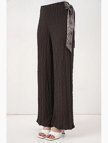 Pantalones de pierna ancha y cintura alta con detalle de lazo bdart