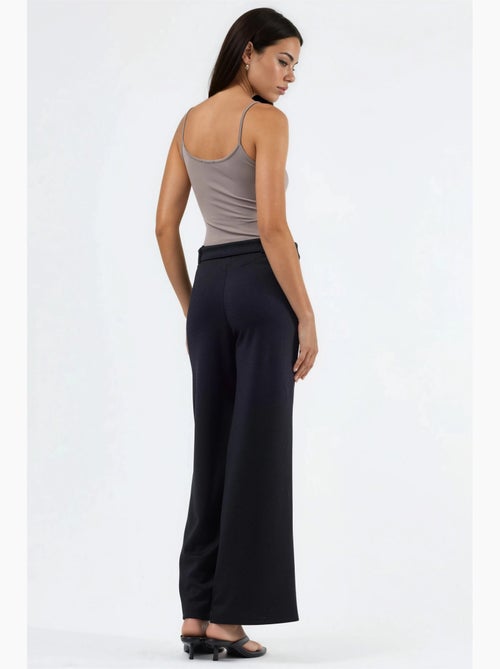 Pantalones de pierna recta de talle alto con cinturón busem - Kiabi