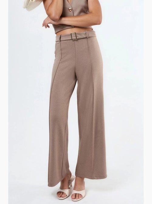 Pantalones de pierna recta de talle alto con cinturón busem - Kiabi Pantalones de pierna recta de talle alto con cinturón busem - Kiabi
