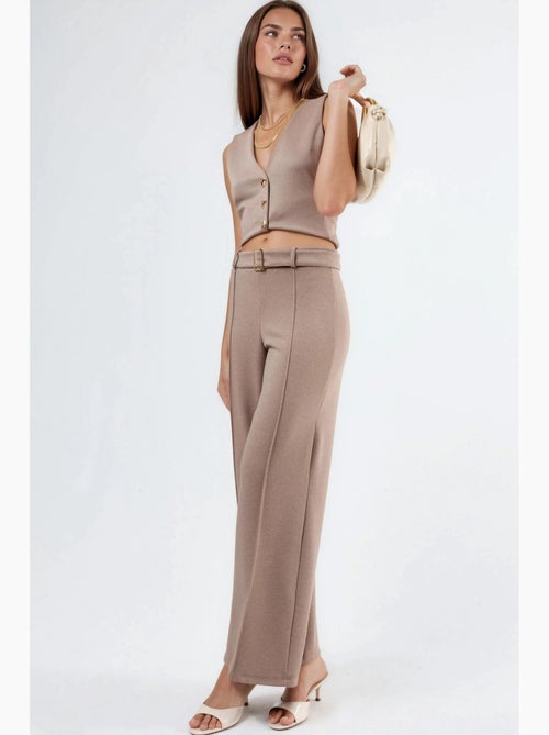 Pantalones de pierna recta de talle alto con cinturón busem - Kiabi Pantalones de pierna recta de talle alto con cinturón busem - Kiabi