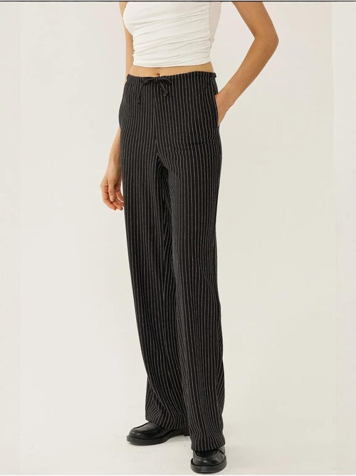 Pantalones de rayas con cintura elástica - Kiabi Pantalones de rayas con cintura elástica - Kiabi