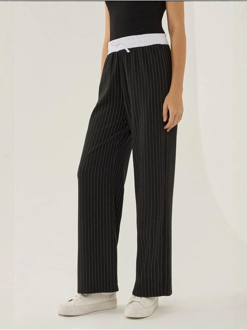 Pantalones de rayas con cintura elástica - Kiabi Pantalones de rayas con cintura elástica - Kiabi