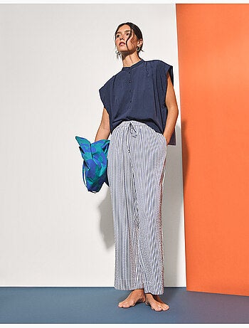 Pantalones de rayas, MO Fashion