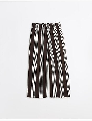 Pantalones de rayas, MO Fashion