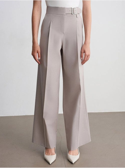 Pantalones de tejido de pernera ancha con cinturón dilvin - Kiabi Pantalones de tejido de pernera ancha con cinturón dilvin - Kiabi