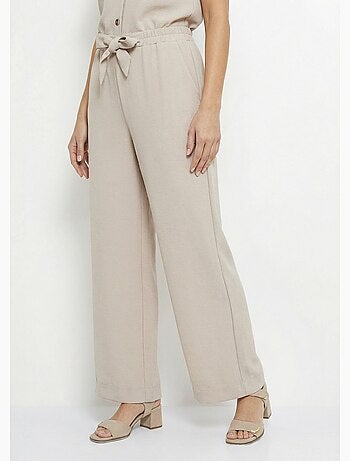 Pantalones de textura suave, atados a la cintura. - Afibel
