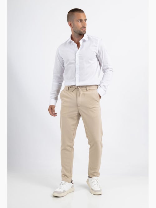 Pantalones de vestir con cordón ajustable moderno - Kiabi Pantalones de vestir con cordón ajustable moderno - Kiabi