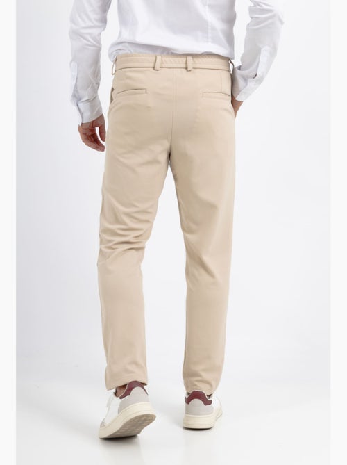Pantalones de vestir con cordón ajustable moderno - Kiabi Pantalones de vestir con cordón ajustable moderno - Kiabi