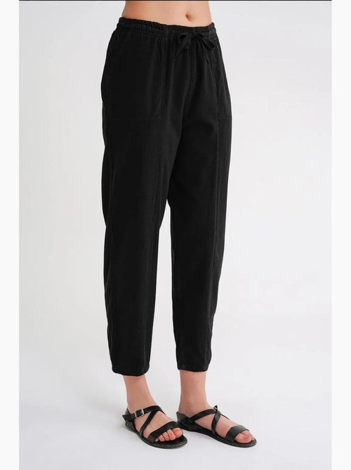 Pantalones deportivos de mezcla de lino con cintura con cordón mixray - Kiabi Pantalones deportivos de mezcla de lino con cintura con cordón mixray - Kiabi