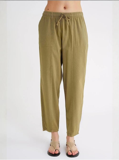 Pantalones deportivos de mezcla de lino con cintura con cordón mixray - Kiabi Pantalones deportivos de mezcla de lino con cintura con cordón mixray - Kiabi