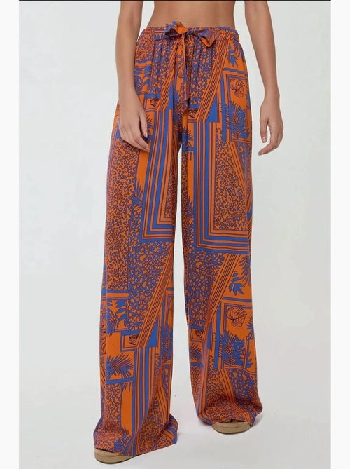 Pantalones estampados de cintura elástica y pierna ancha hiccup - Kiabi Pantalones estampados de cintura elástica y pierna ancha hiccup - Kiabi