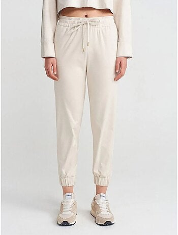 Pantalones jogger de ante sintético