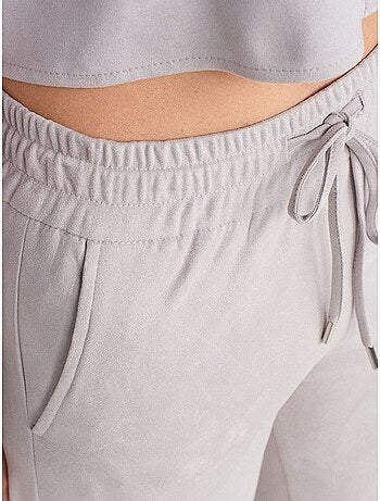 Pantalones jogger de ante sintético