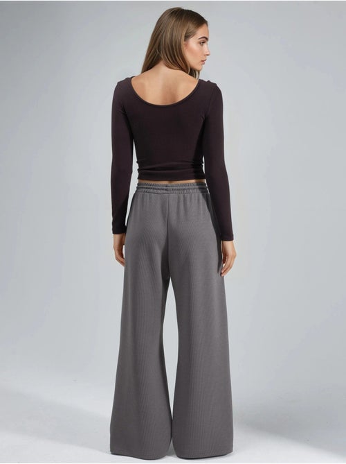 Pantalones largos con cintura elástica y cordón ajustable busem - Kiabi Pantalones largos con cintura elástica y cordón ajustable busem - Kiabi