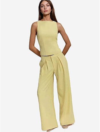 Pantalones largos plisados de pierna ancha