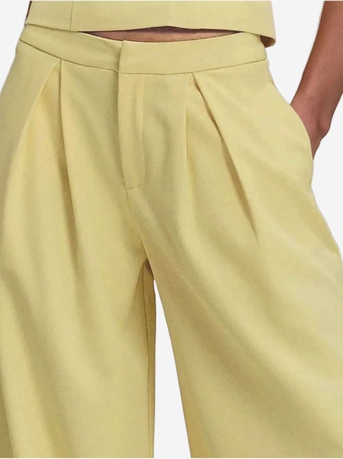 Pantalones largos plisados de pierna ancha - Kiabi Pantalones largos plisados de pierna ancha - Kiabi