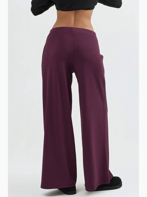 Pantalones largos rectos con cintura elástica busem - Kiabi Pantalones largos rectos con cintura elástica busem - Kiabi