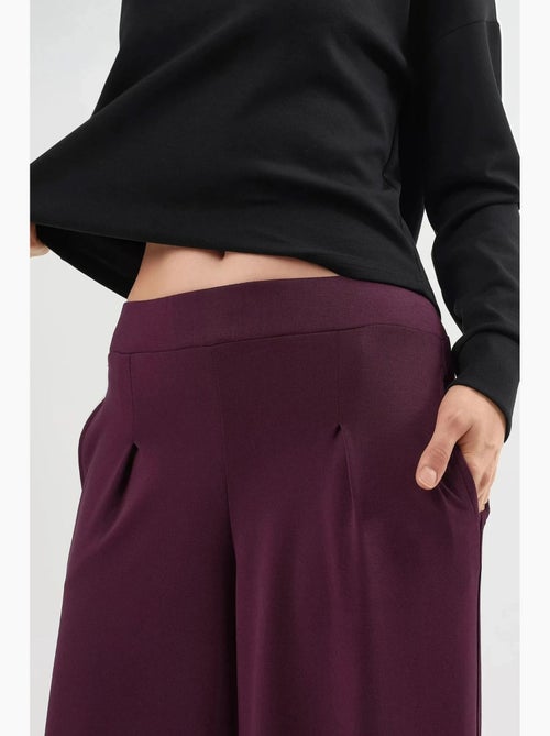 Pantalones largos rectos con cintura elástica busem - Kiabi Pantalones largos rectos con cintura elástica busem - Kiabi