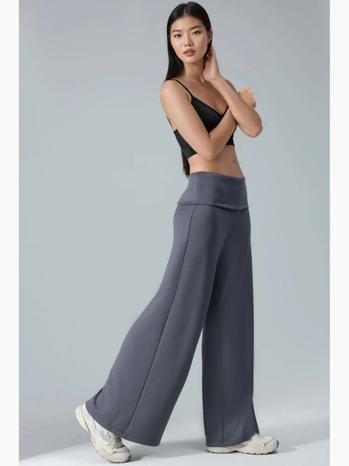 Pantalones palazzo de cintura alta hiccup - Kiabi Pantalones palazzo de cintura alta hiccup - Kiabi