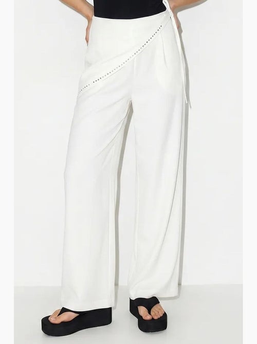 Pantalones pull-on de pernera ancha lucci - Kiabi Pantalones pull-on de pernera ancha lucci - Kiabi