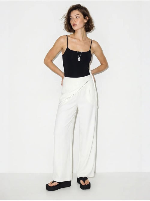 Pantalones pull-on de pernera ancha lucci - Kiabi Pantalones pull-on de pernera ancha lucci - Kiabi