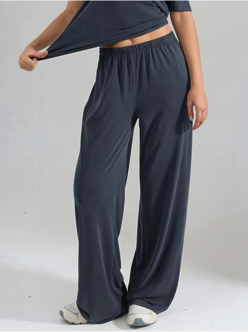 Pantalones rectos con cintura elástica busem - Kiabi Pantalones rectos con cintura elástica busem - Kiabi
