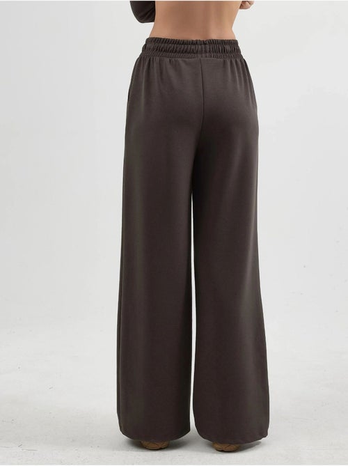 Pantalones rectos con cintura elástica busem - Kiabi Pantalones rectos con cintura elástica busem - Kiabi