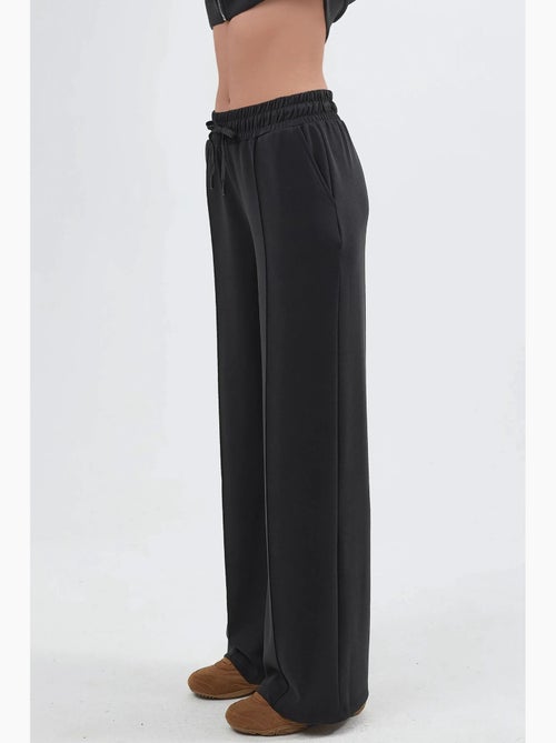 Pantalones rectos con cintura elástica busem - Kiabi Pantalones rectos con cintura elástica busem - Kiabi