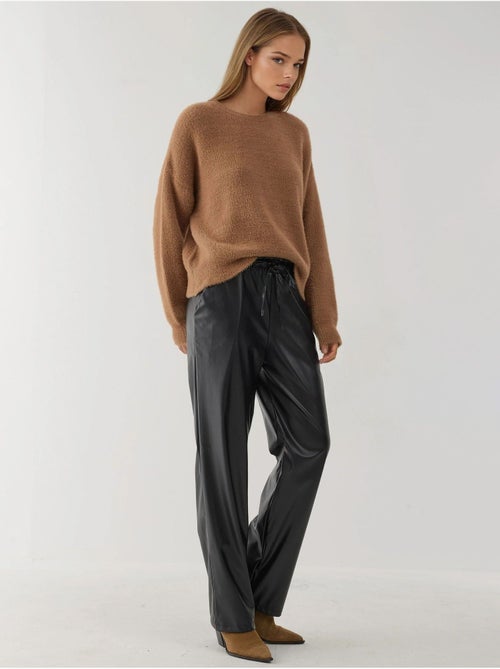 Pantalones rectos con cintura elástica de cuero sintético hiccup - Kiabi