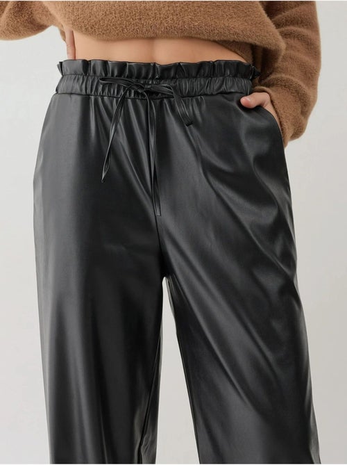 Pantalones rectos con cintura elástica de cuero sintético hiccup - Kiabi