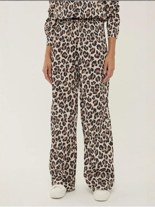 Pantalones rectos con estampado de leopardo hiccup - Kiabi