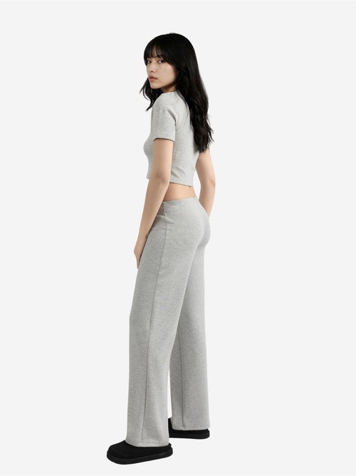 Pantalones rectos de cintura alta busem - Kiabi Pantalones rectos de cintura alta busem - Kiabi