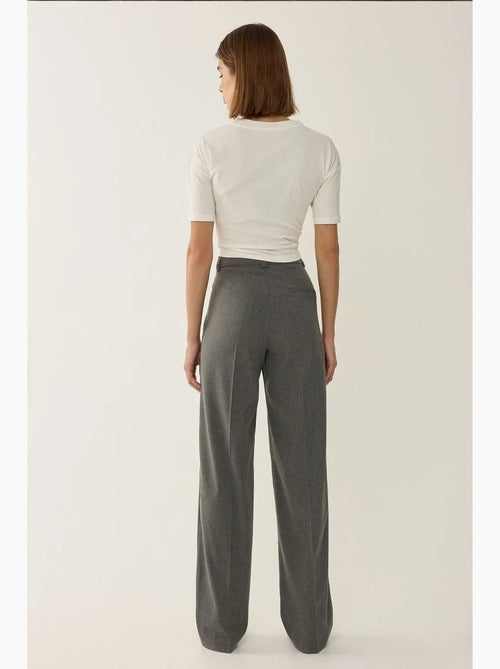 Pantalones rectos de cintura alta hiccup - Kiabi Pantalones rectos de cintura alta hiccup - Kiabi