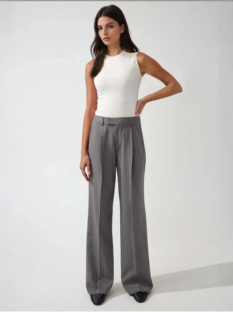 Pantalones rectos de rayas plisadas hiccup Gris - Kiabi