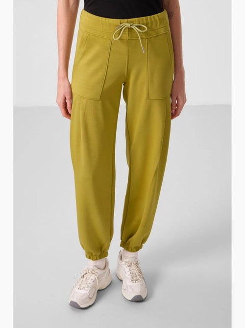 Pantalones relaxed de crepé de tiro medio con bolsillo tommy - Kiabi Pantalones relaxed de crepé de tiro medio con bolsillo tommy - Kiabi